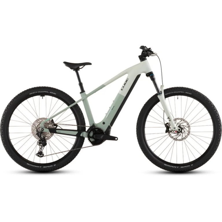 Cube Reaction Hybrid Pro 800